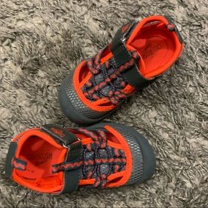 OSH KOSH B’GOSH- ORANGE & GREY SHOES